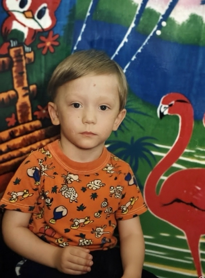 Ангелина в детстве